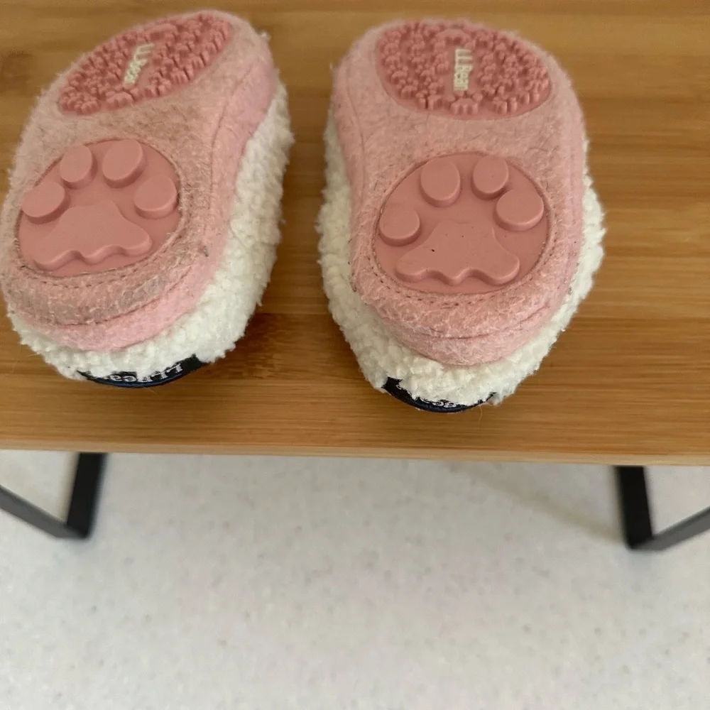 COPY - L.L.Bean Toddler Size 3/4 Animal Paws Slippers. White & Pink Bunny!